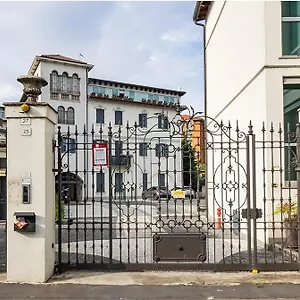 Lux 2 Metro M2 Appartamento Milano